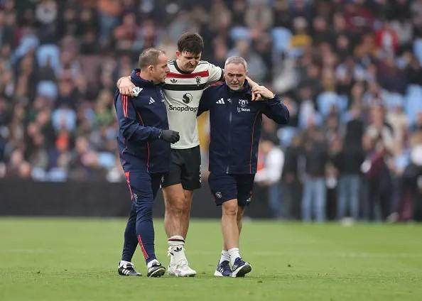 世俱杯夺冠赔率-【英超】马圭尔伤退B费中框 曼联0比0闷平维拉